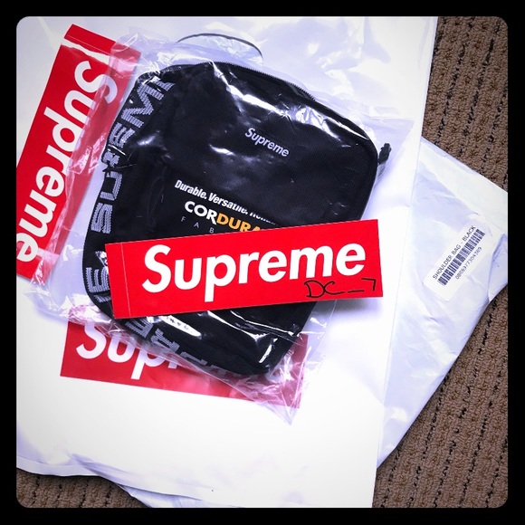 Supreme Other - SUPREME SS18 shoulderbag Black DS 100% authentic